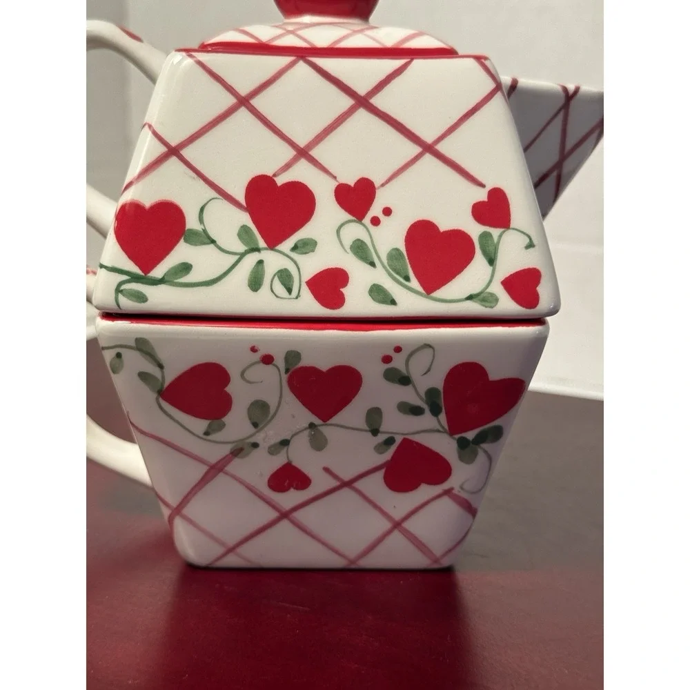 Mesa International Ceramic Hearts Teapot For One 2 PC Set w/Cup Never Used
